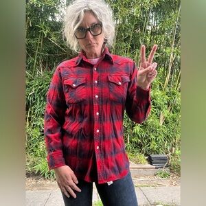 Pendleton 1970’s/80’s buffalo plaid pearl snap button up men’s or women’s size M